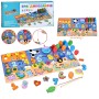 Дерев'яна багатофункціональна гра-сортер TREE TOYS – навчальна дошка для дітей з ігровим полем, цифрами, математичними знаками, фігурами (фрукти), динозаврами, магнітною риболовлею (1 вудка, 12 рибок), спінером та лабіринтом